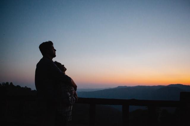 6 Obvious Signs Your Twin Flame Is Missing You And Wants To Reconnect